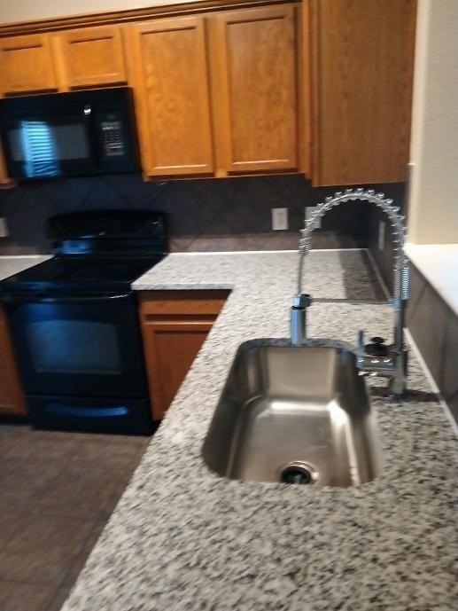 5730 Crestwood Dr - Photo 4 of 10