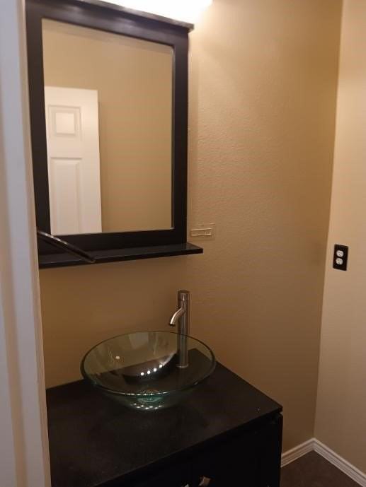 5730 Crestwood Dr - Photo 5 of 10