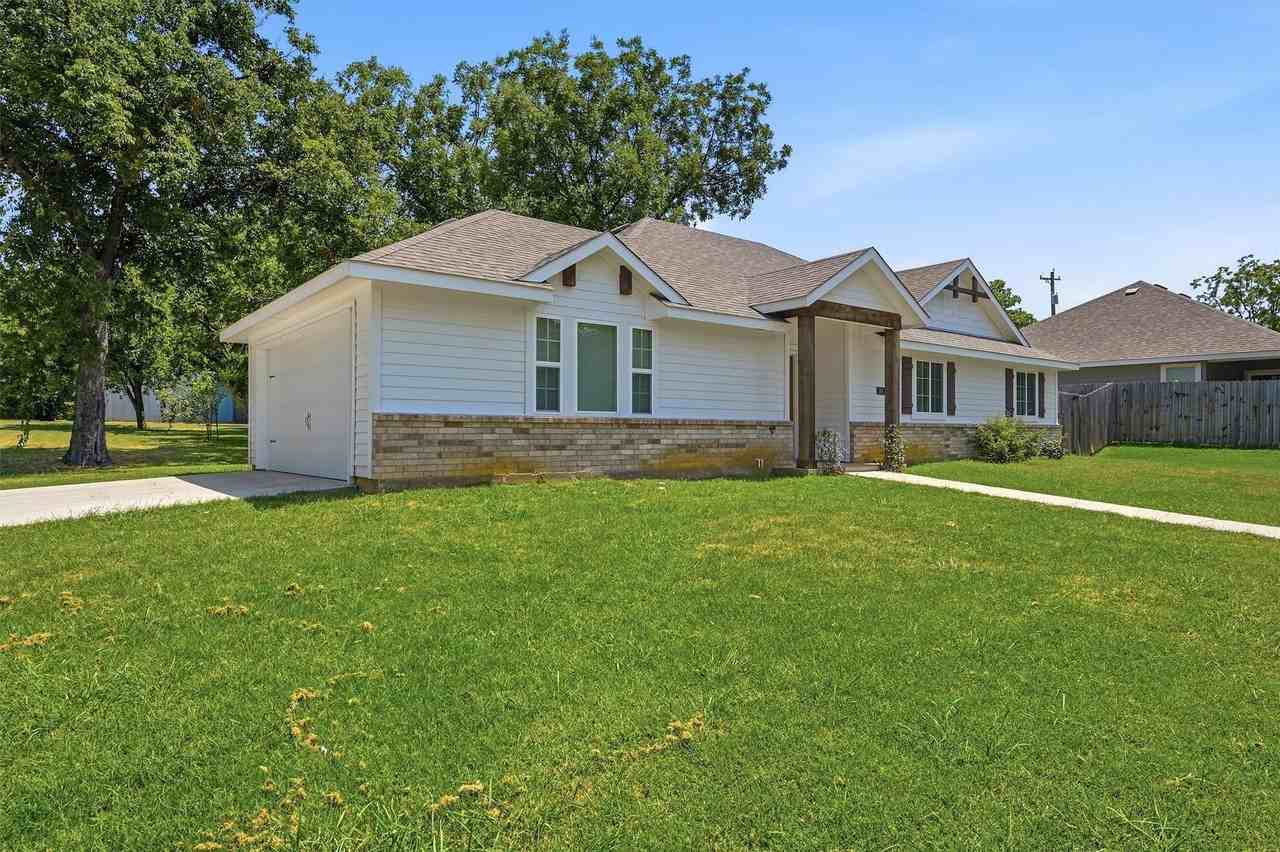 104 S Jordan St - Photo 5 of 37