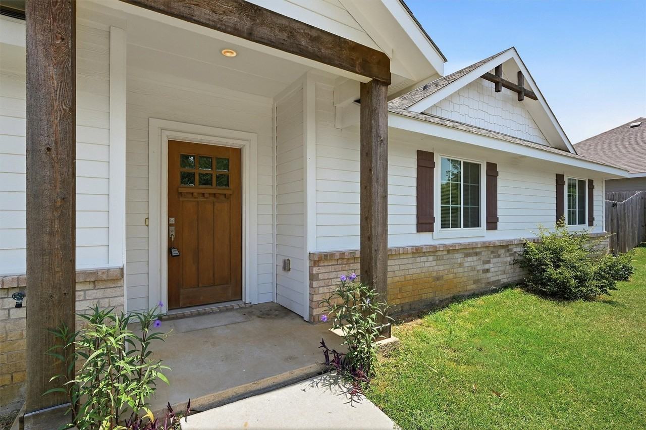 104 S Jordan St - Photo 6 of 37