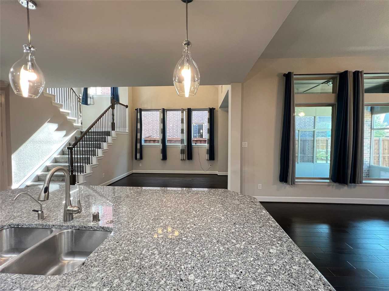 4959 Gleneagle Dr - Photo 6 of 38