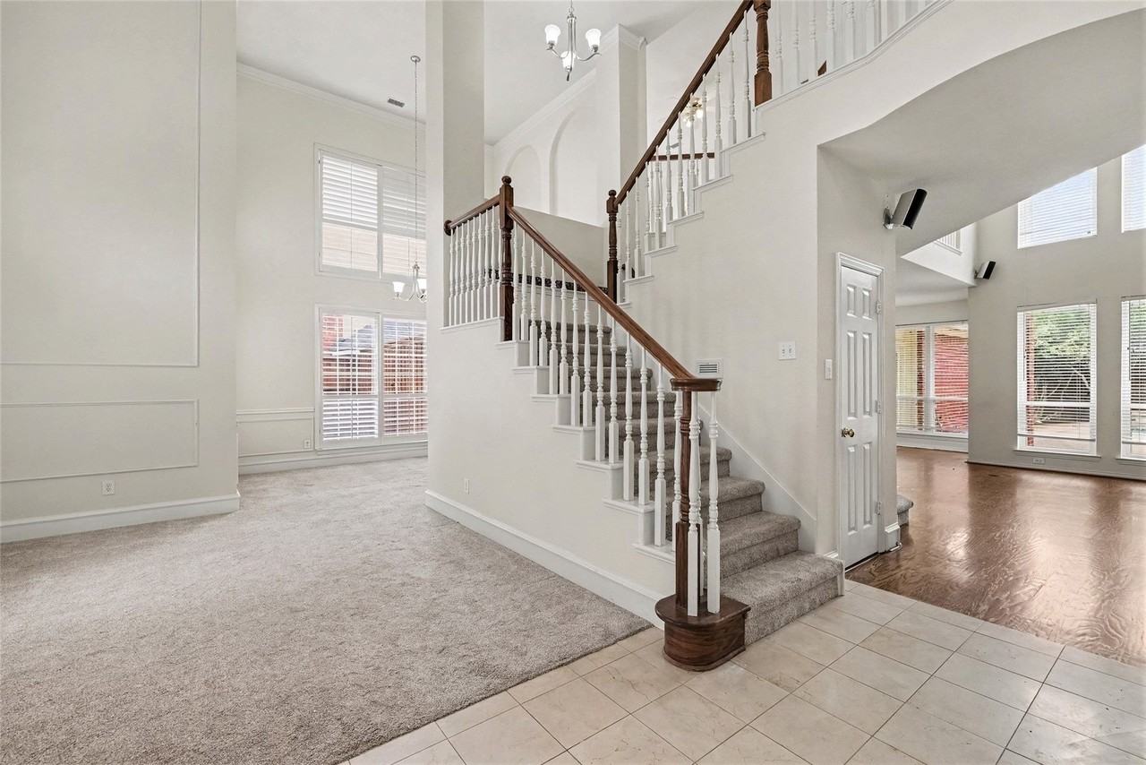 7813 San Isabel Dr - Photo 6 of 38