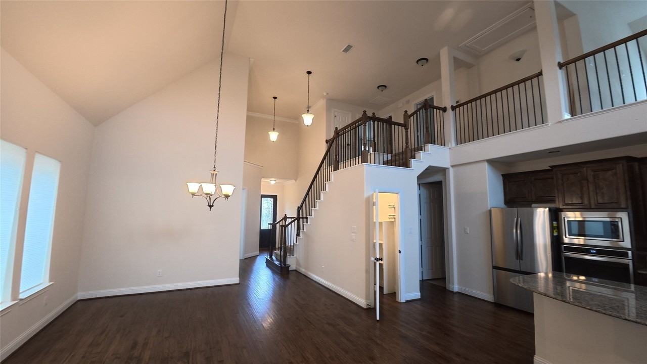 15652 Wild Cherry Ln - Photo 2 of 34