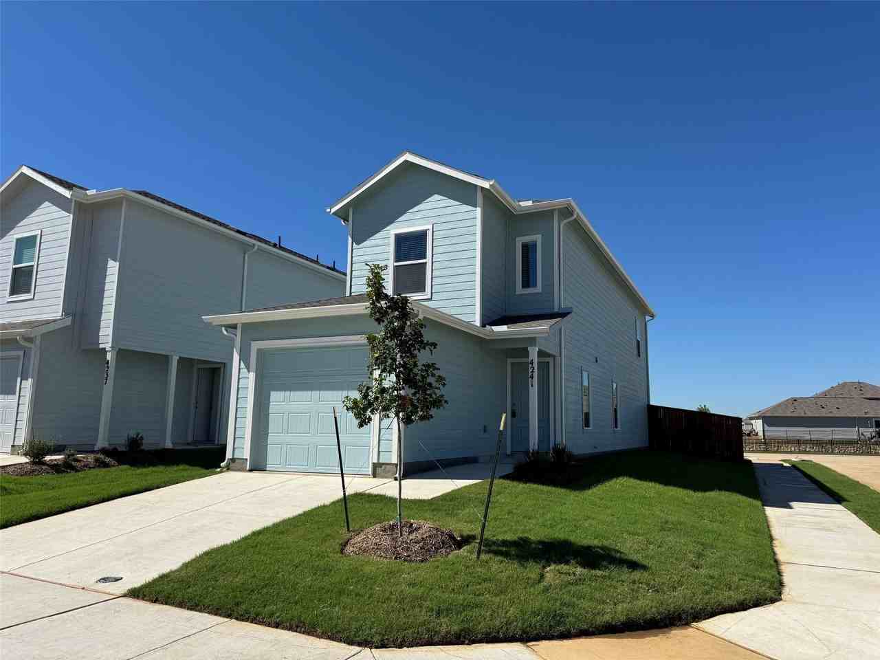 4241 Brumby Rd - Photo 2 of 21