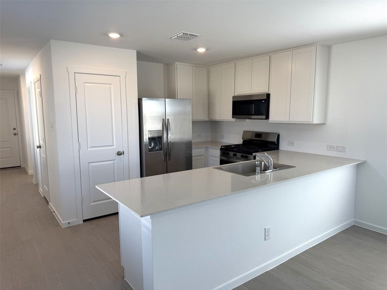 4241 Brumby Rd - Photo 7 of 21