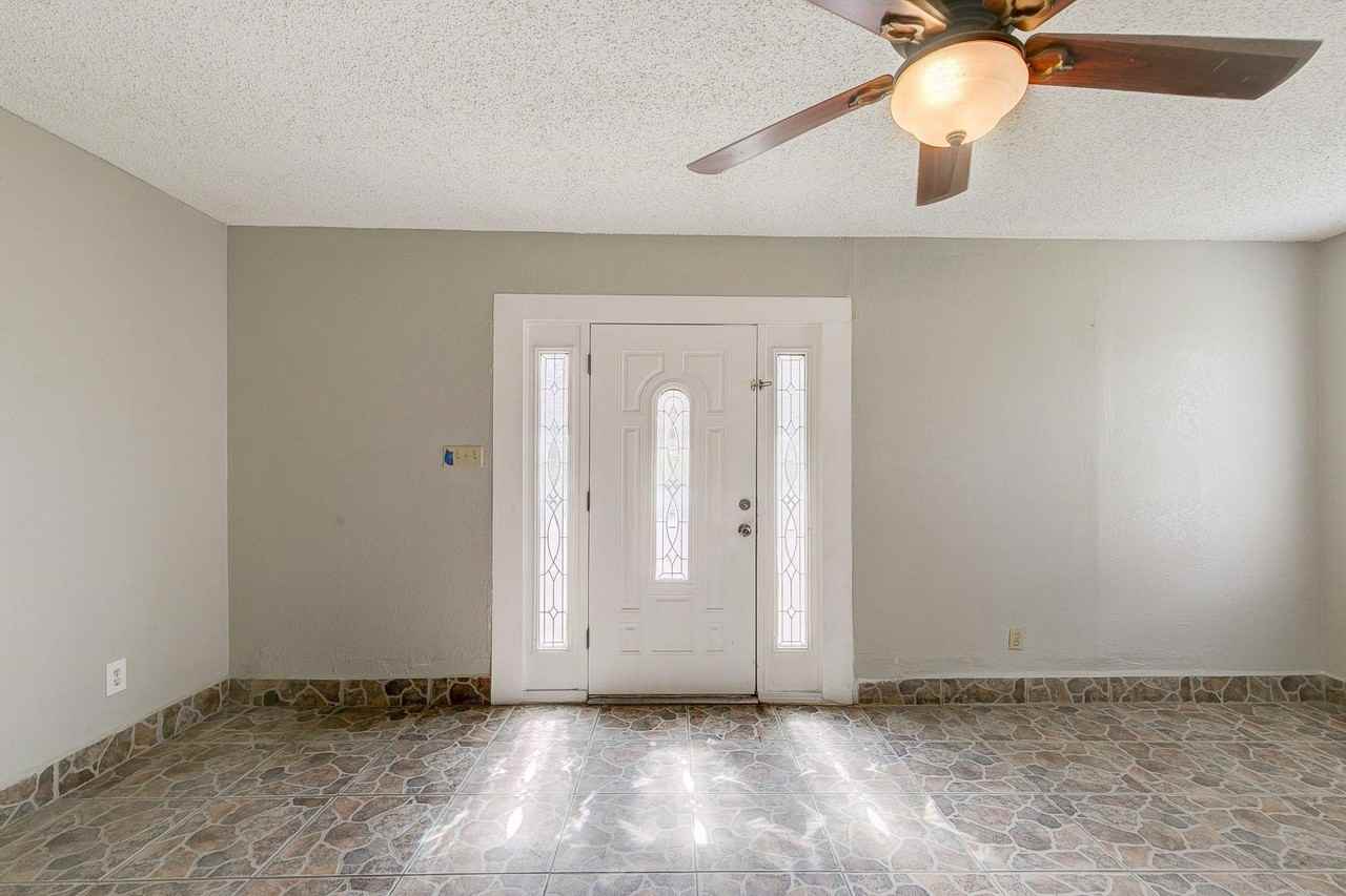 2422 Jewell Dr - Photo 7 of 21