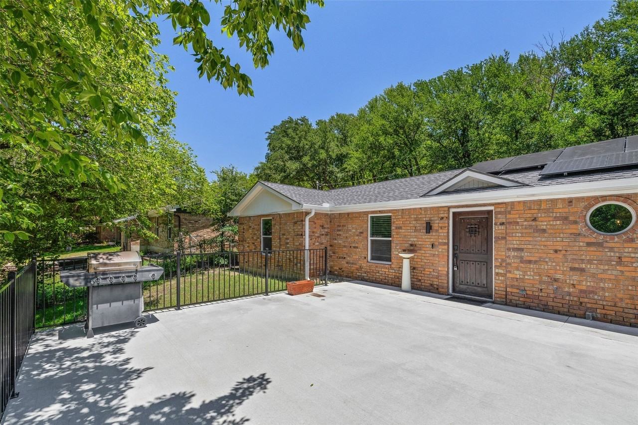 3905 Driskell Blvd - Photo 5 of 28