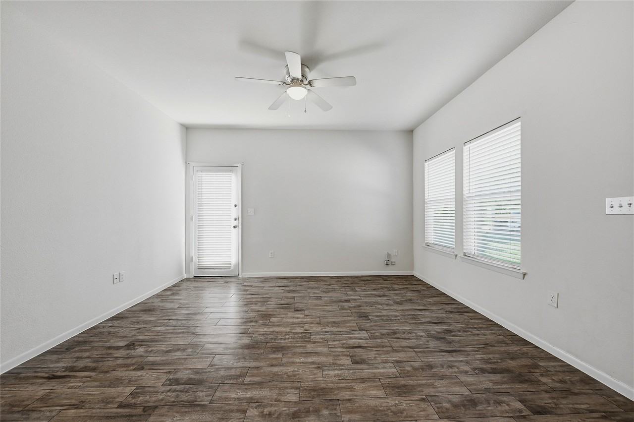 2333 N Hickory St - Photo 3 of 29