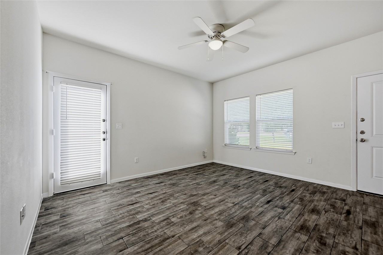 2333 N Hickory St - Photo 6 of 29