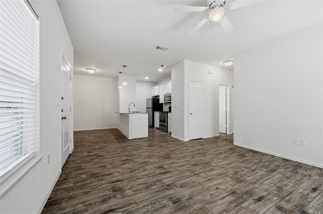 2333 N Hickory St - Photo 7 of 29