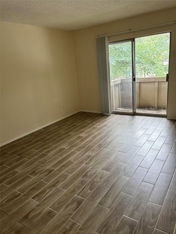 5921 Harvest Hill Rd #2086 - Photo 2 of 10