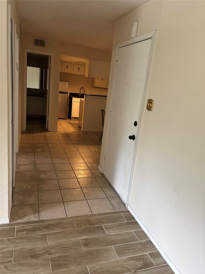 5921 Harvest Hill Rd #2086 - Photo 4 of 10