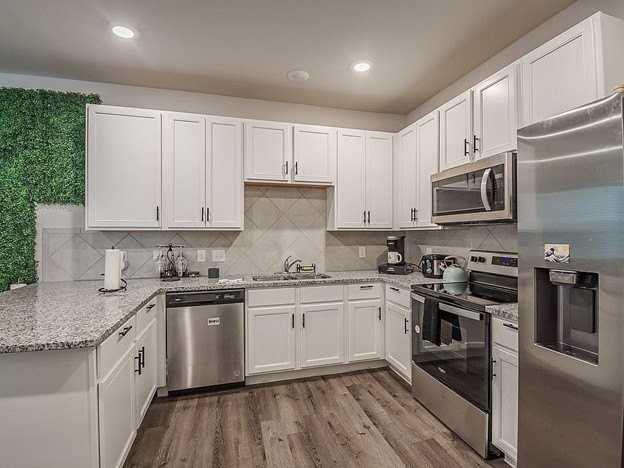 5632 Shore Point Trl - Photo 7 of 20
