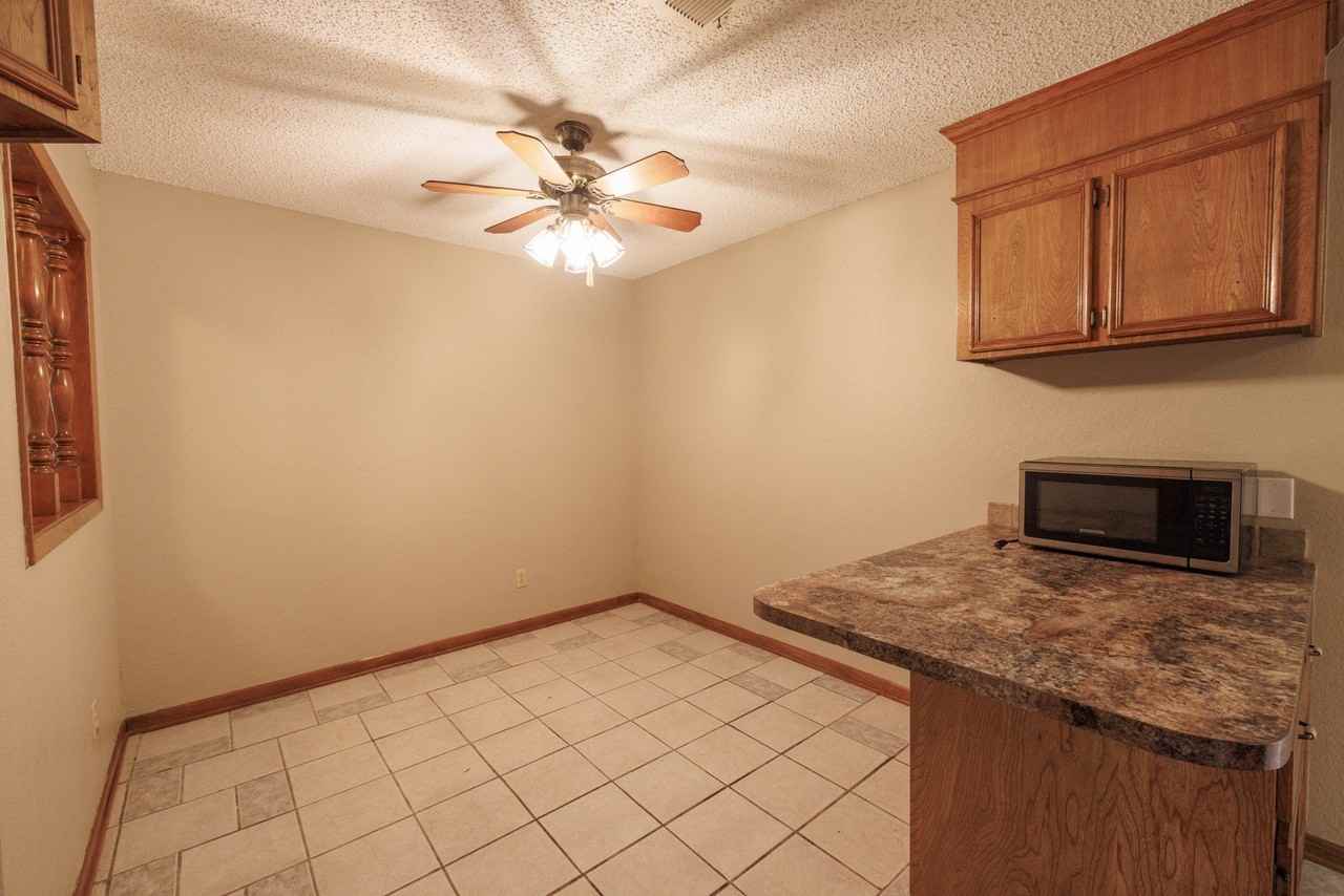 4510 Pamela Dr - Photo 7 of 40
