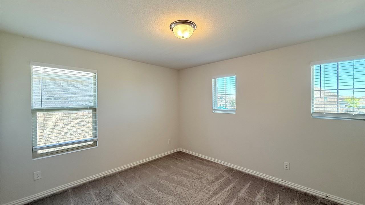 531 Deer Canyon Way - Photo 4 of 28