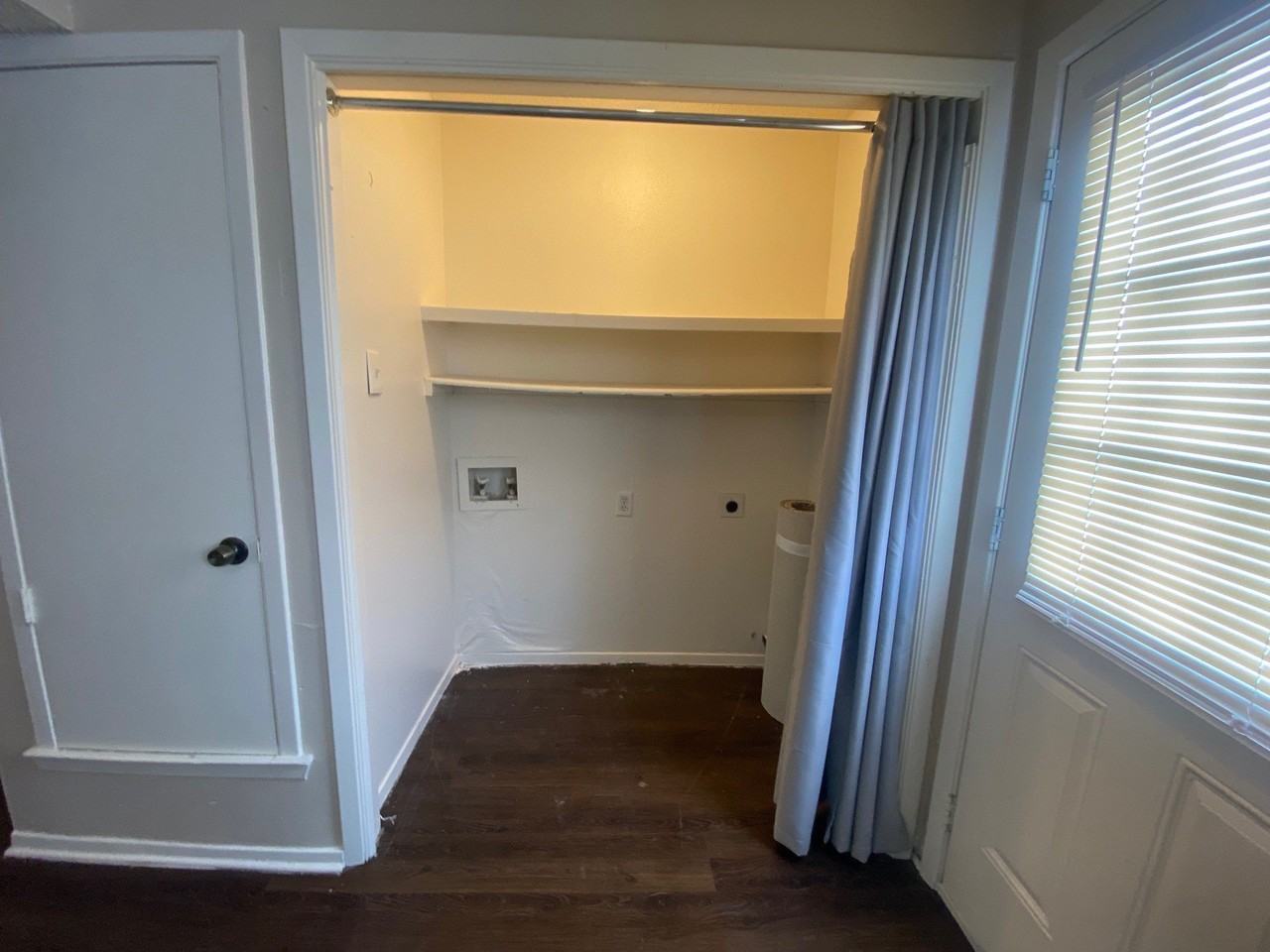 2802 Wimbledon Ct #B - Photo 4 of 16