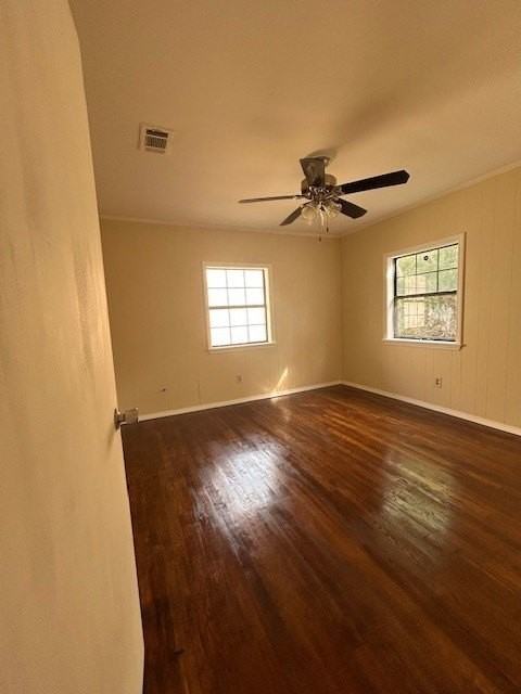 2761 Waggoner Ave - Photo 4 of 9