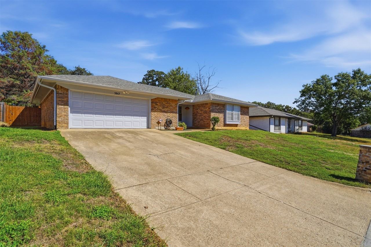 5917 Pleasant Hill Dr - Photo 2 of 35