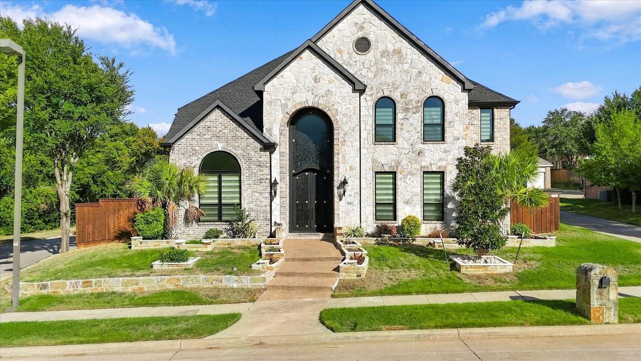 701 Wheaton Ct - Photo 5 of 40