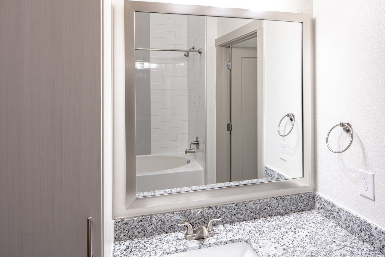 601 N Oak St #220 - Photo 7 of 12