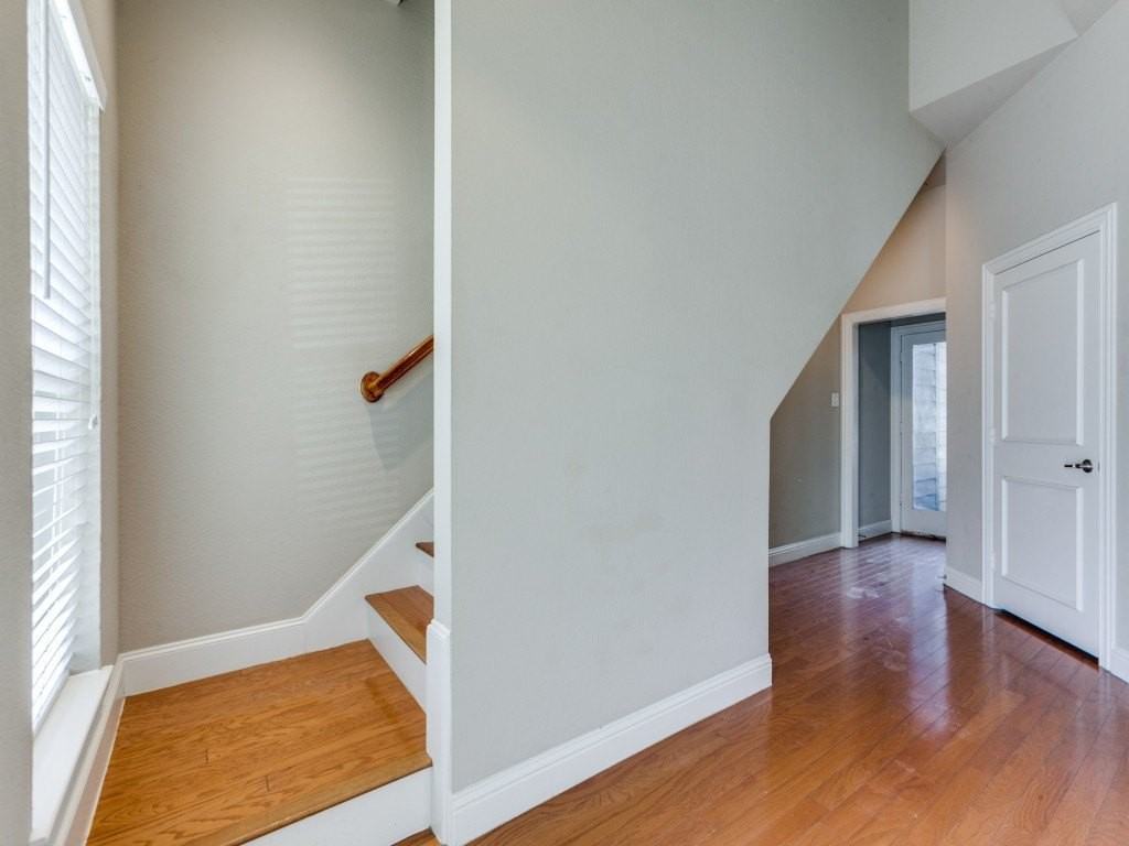 1620 Carpenter Dr - Photo 2 of 25