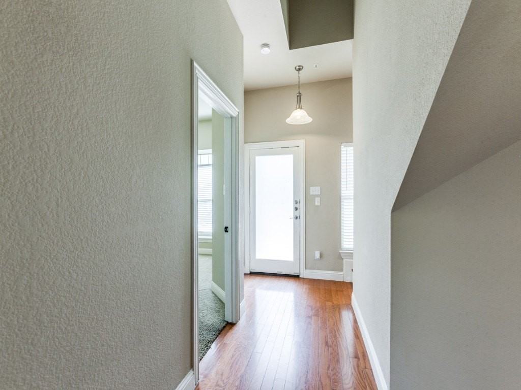 1620 Carpenter Dr - Photo 3 of 25