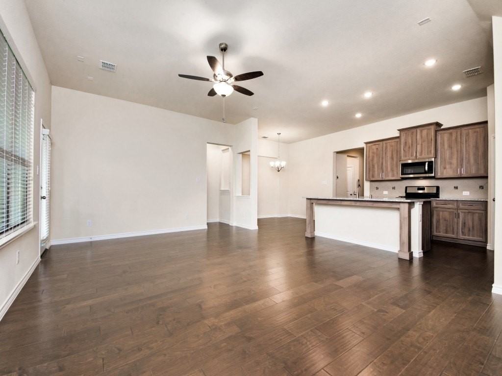 7024 Mapleshade Way - Photo 6 of 32