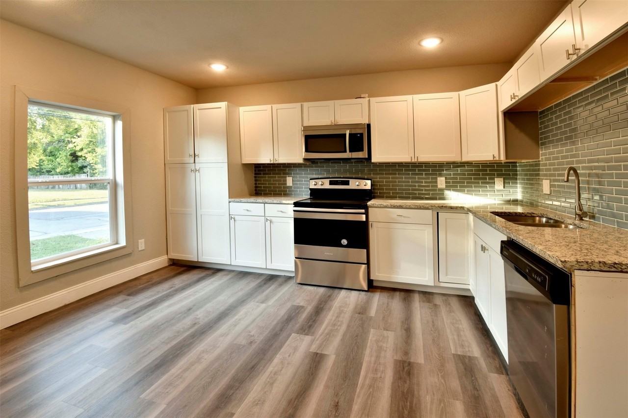 814 N Kentucky St - Photo 6 of 13