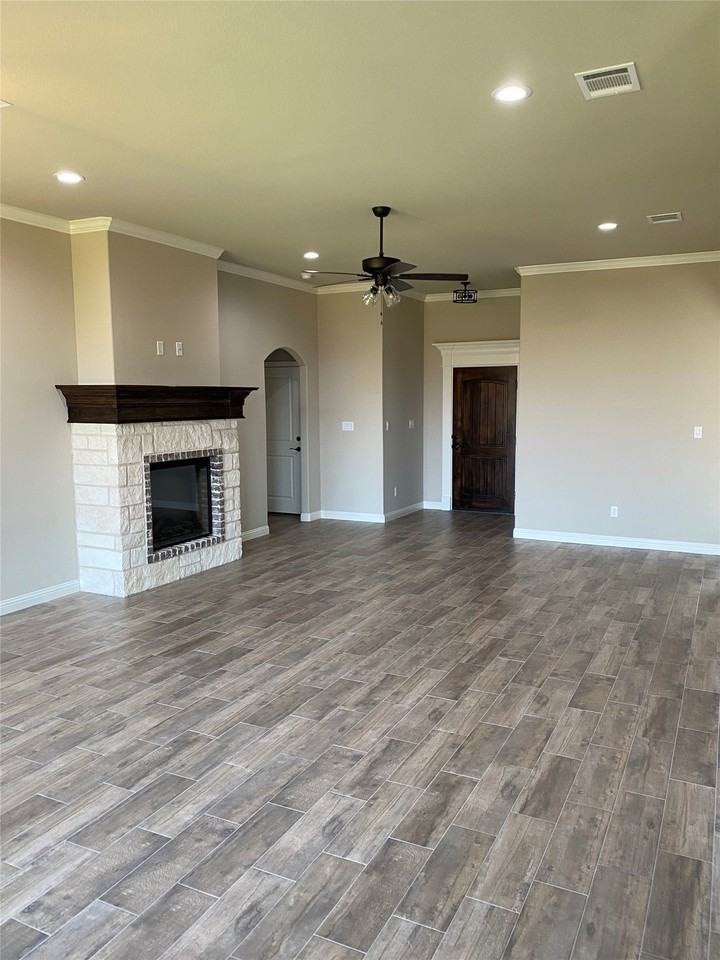 3005 Promenade Dr - Photo 3 of 26
