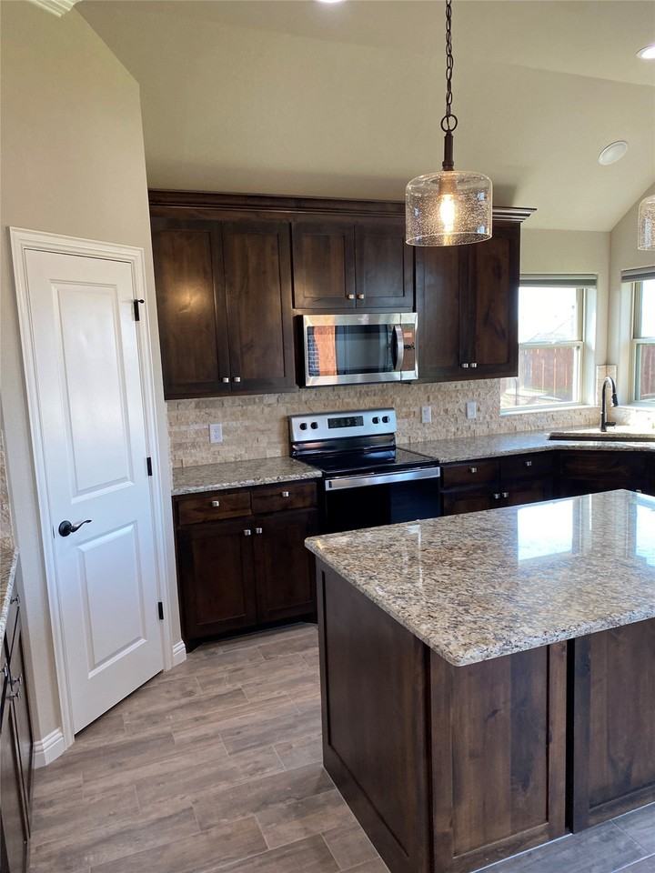 3005 Promenade Dr - Photo 6 of 26