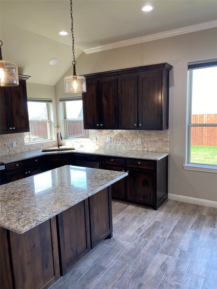 3005 Promenade Dr - Photo 7 of 26