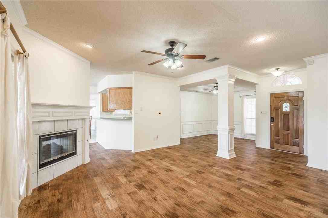 5000 Pointclear Ct - Photo 4 of 29
