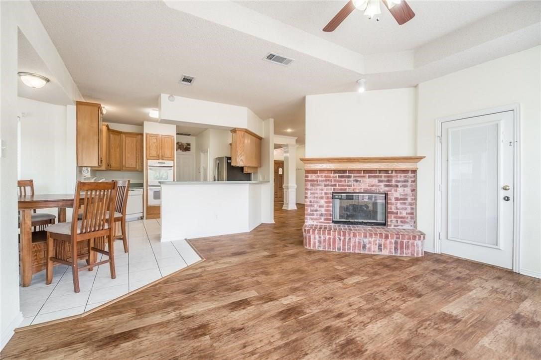 5000 Pointclear Ct - Photo 5 of 29