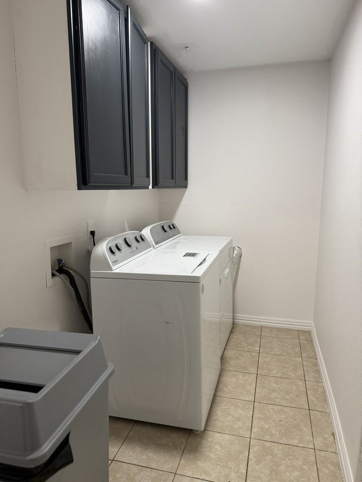 3932 Sun Valley Ct - Photo 4 of 15
