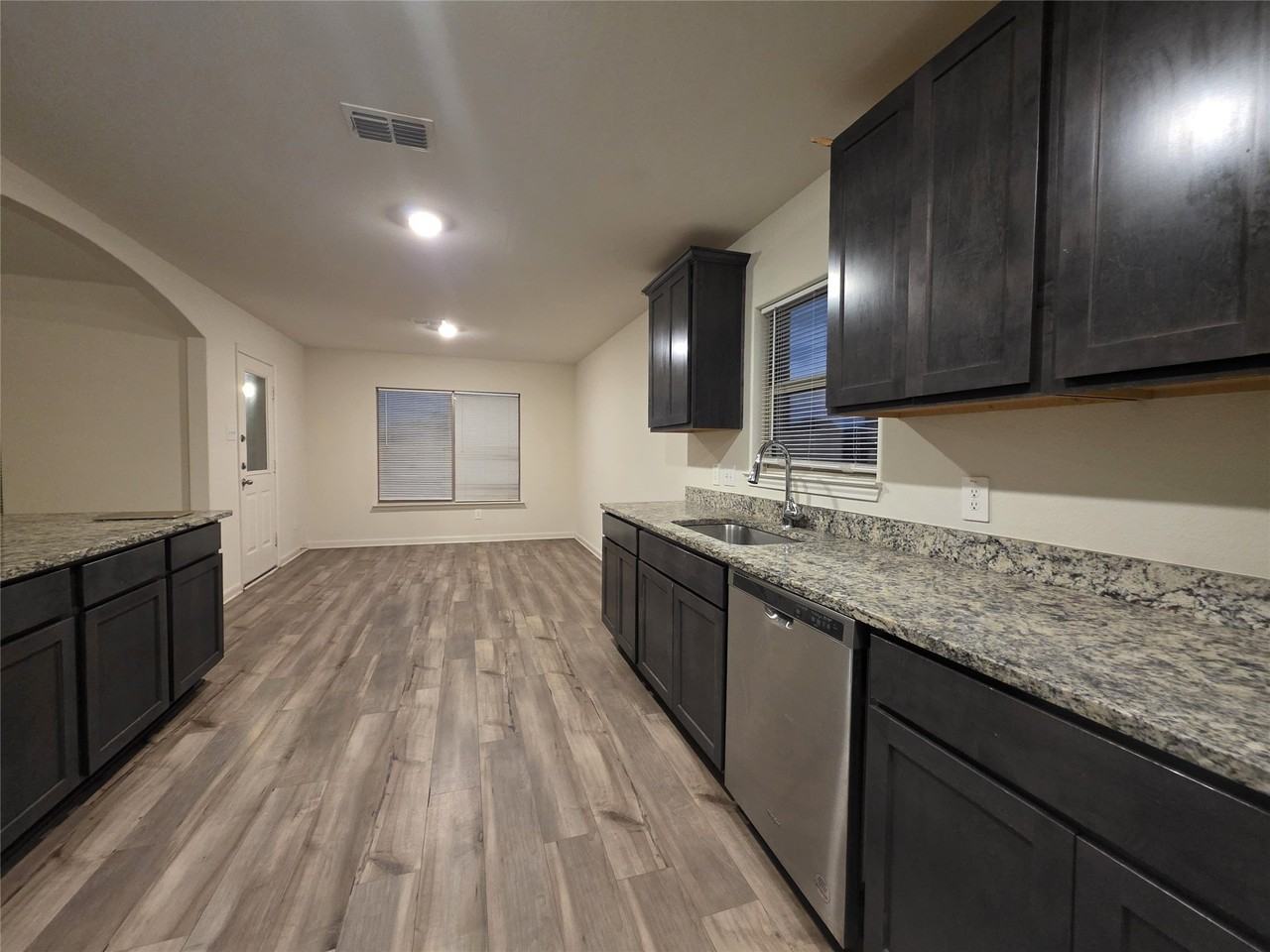 3019 Boran Dr - Photo 3 of 10
