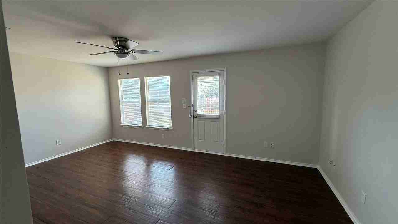 12540 Foxpaw Trl - Photo 7 of 11