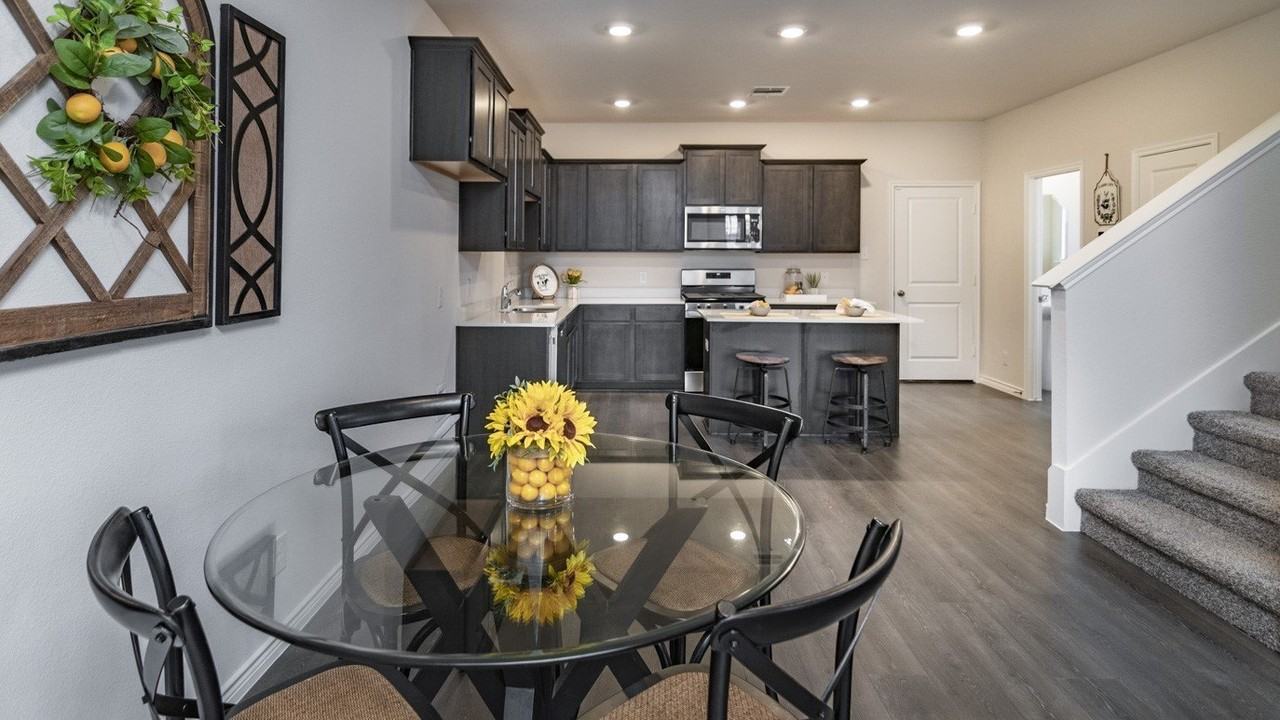 2240 Lasso Ct - Photo 4 of 11