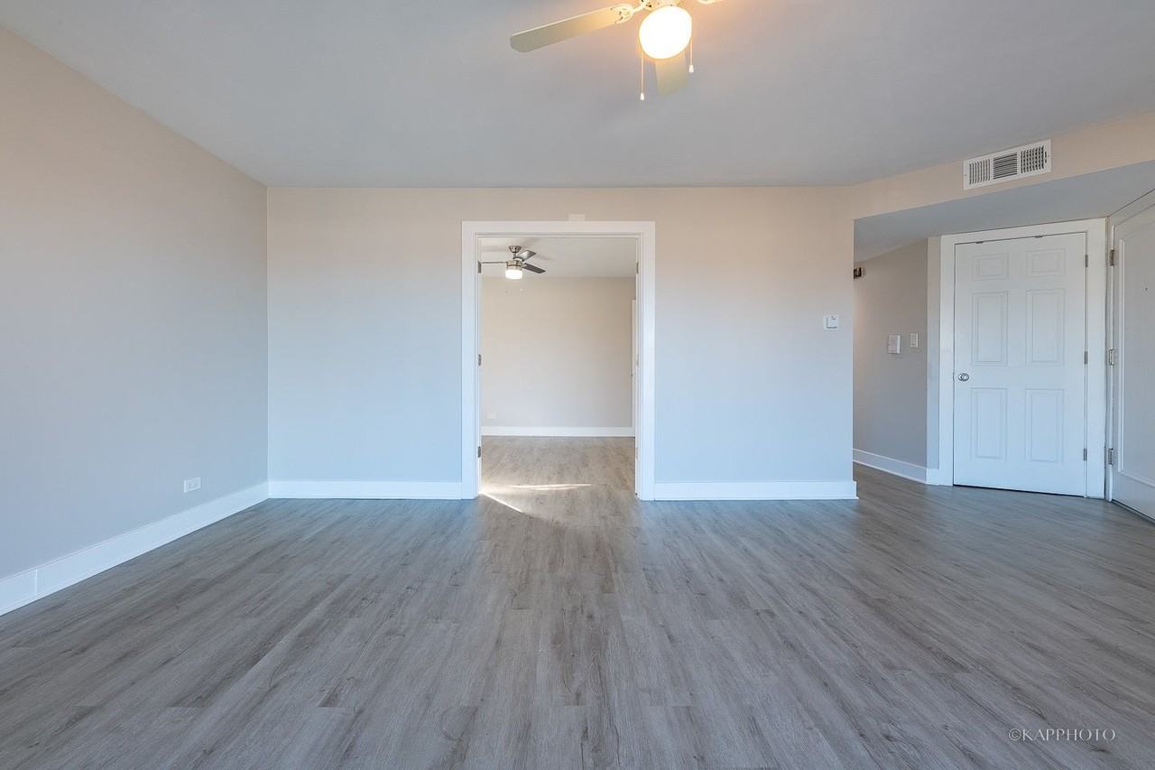 3175 W 115th St - Photo 5 of 26