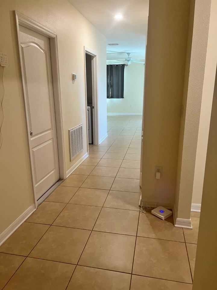 3826 Wayfarer Way - Photo 4 of 38