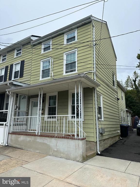 123 Pearl St