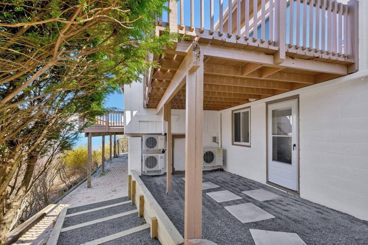 2 Dolphin Way - Photo 7 of 33