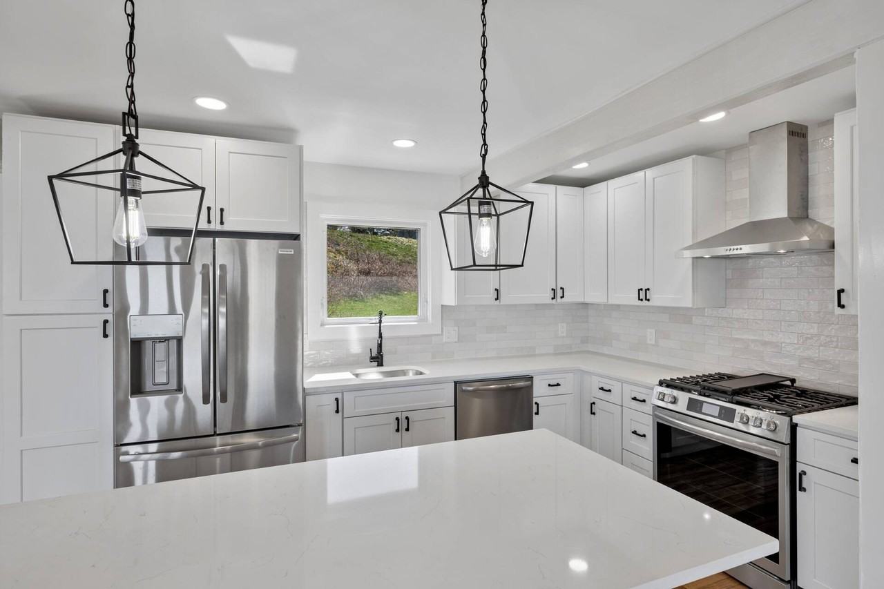 2 Dolphin Way - Photo 6 of 25