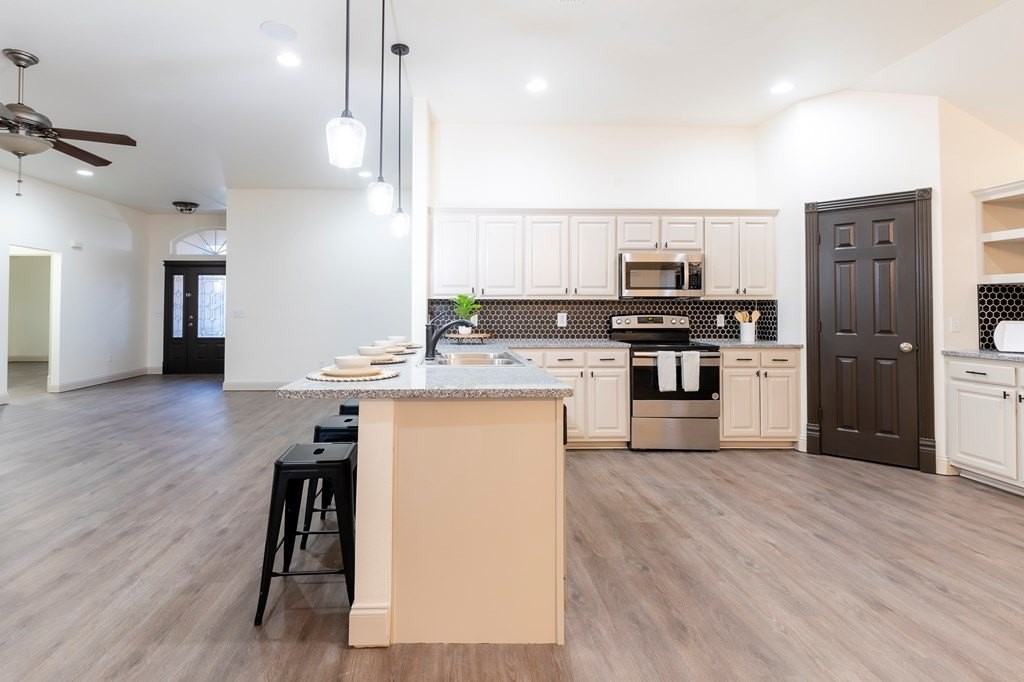 6250 E Goldenrod Dr - Photo 4 of 25