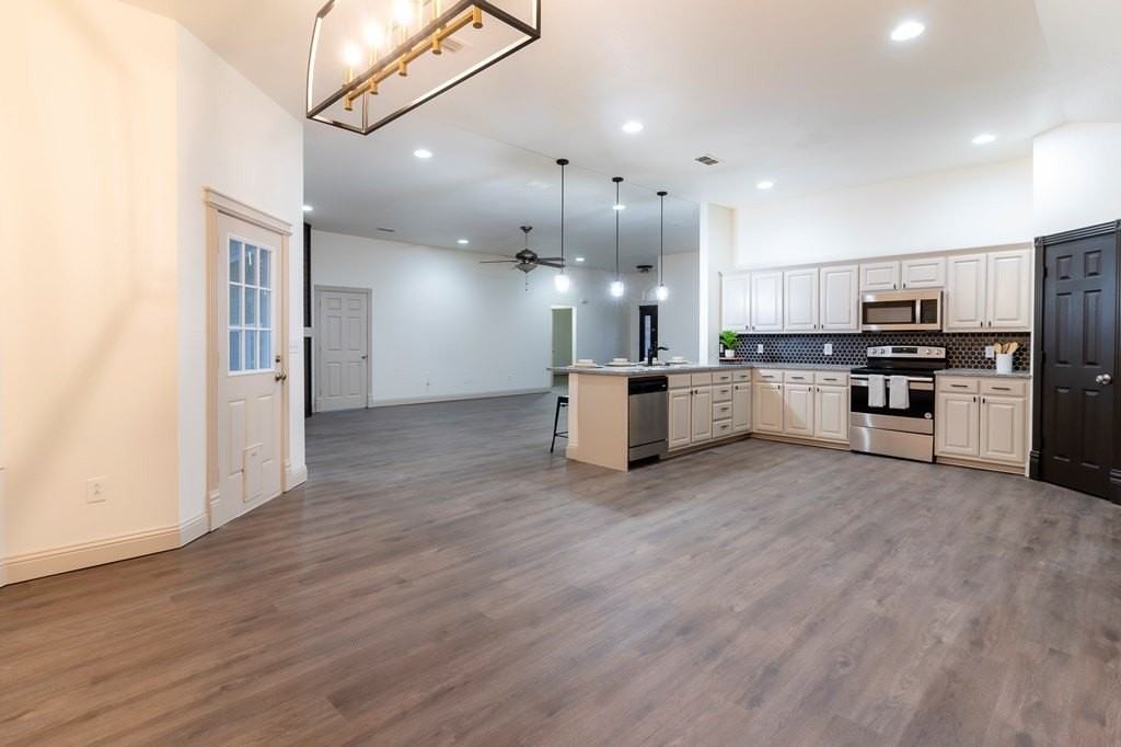 6250 E Goldenrod Dr - Photo 6 of 25
