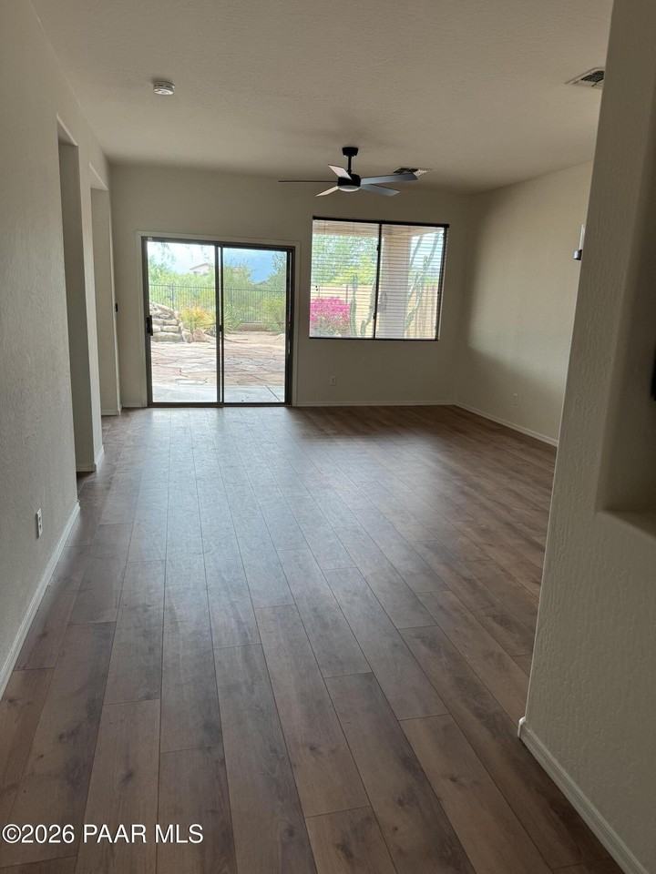 2501 W Lewis And Clark Trl - Photo 6 of 14