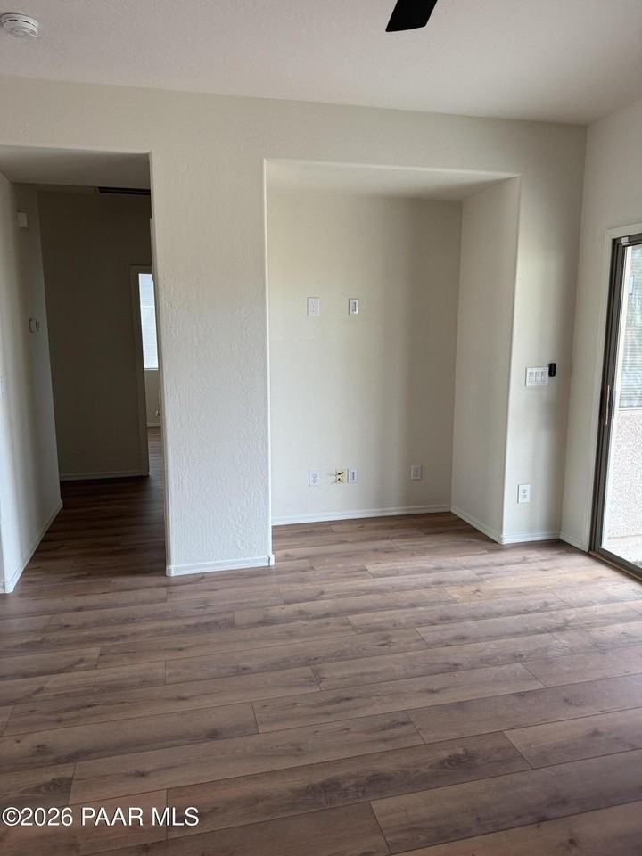 2501 W Lewis And Clark Trl - Photo 7 of 14