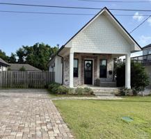 featured image of 1205 E Scott St
