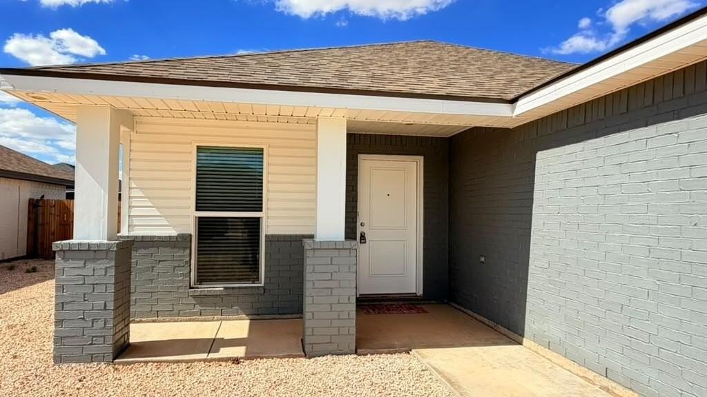 6821 Blue Sky St - Photo 3 of 33