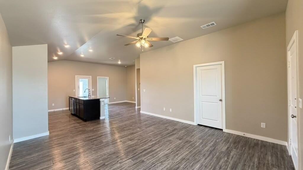 6821 Blue Sky St - Photo 4 of 33