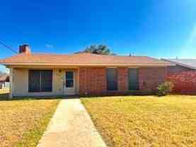 312 Woodcrest Dr - Photo 1 of 1